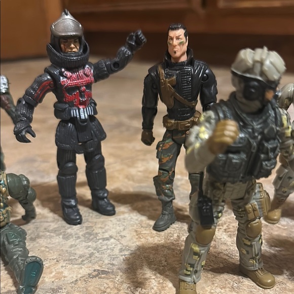 Action Figure Set - Multicolor - Picture 4 of 6